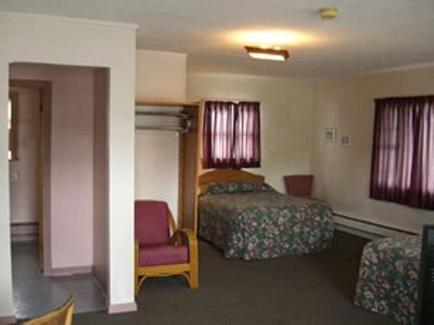Stiles Motel Woodstock Room photo