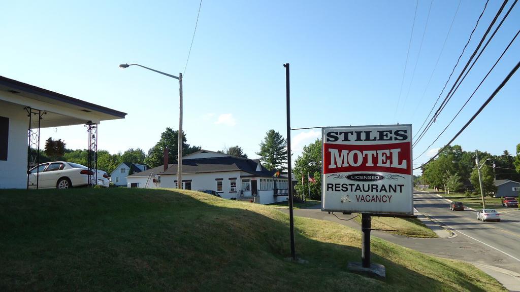 Stiles Motel Woodstock Exterior photo
